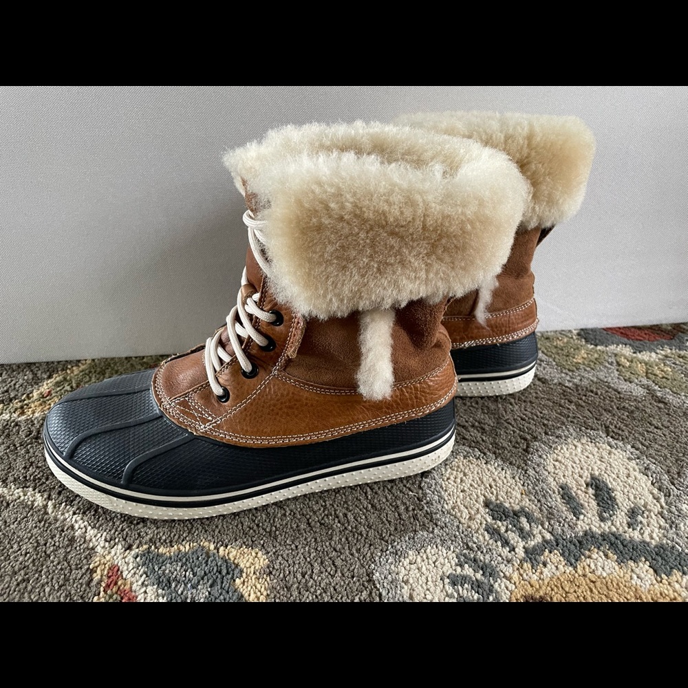 Crocs winter lined duck boot.